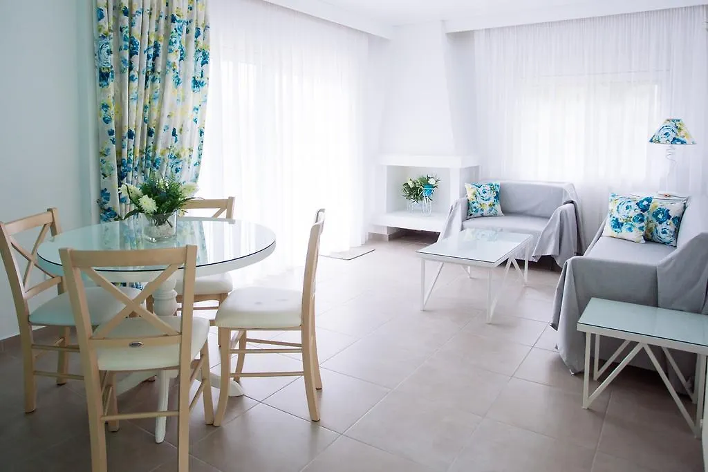 אגיה טריאדה Villa Kiza Apartments